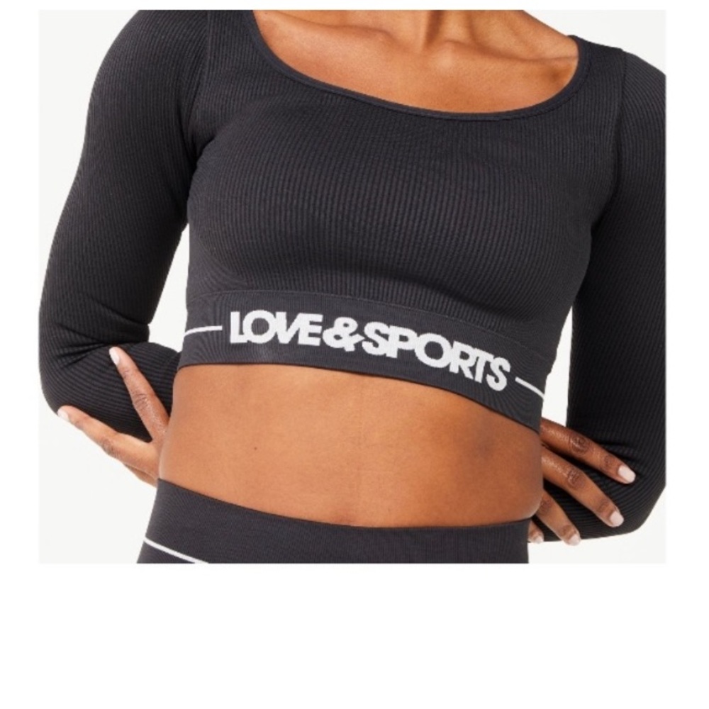 Fitted Crop Tee / Gym wear